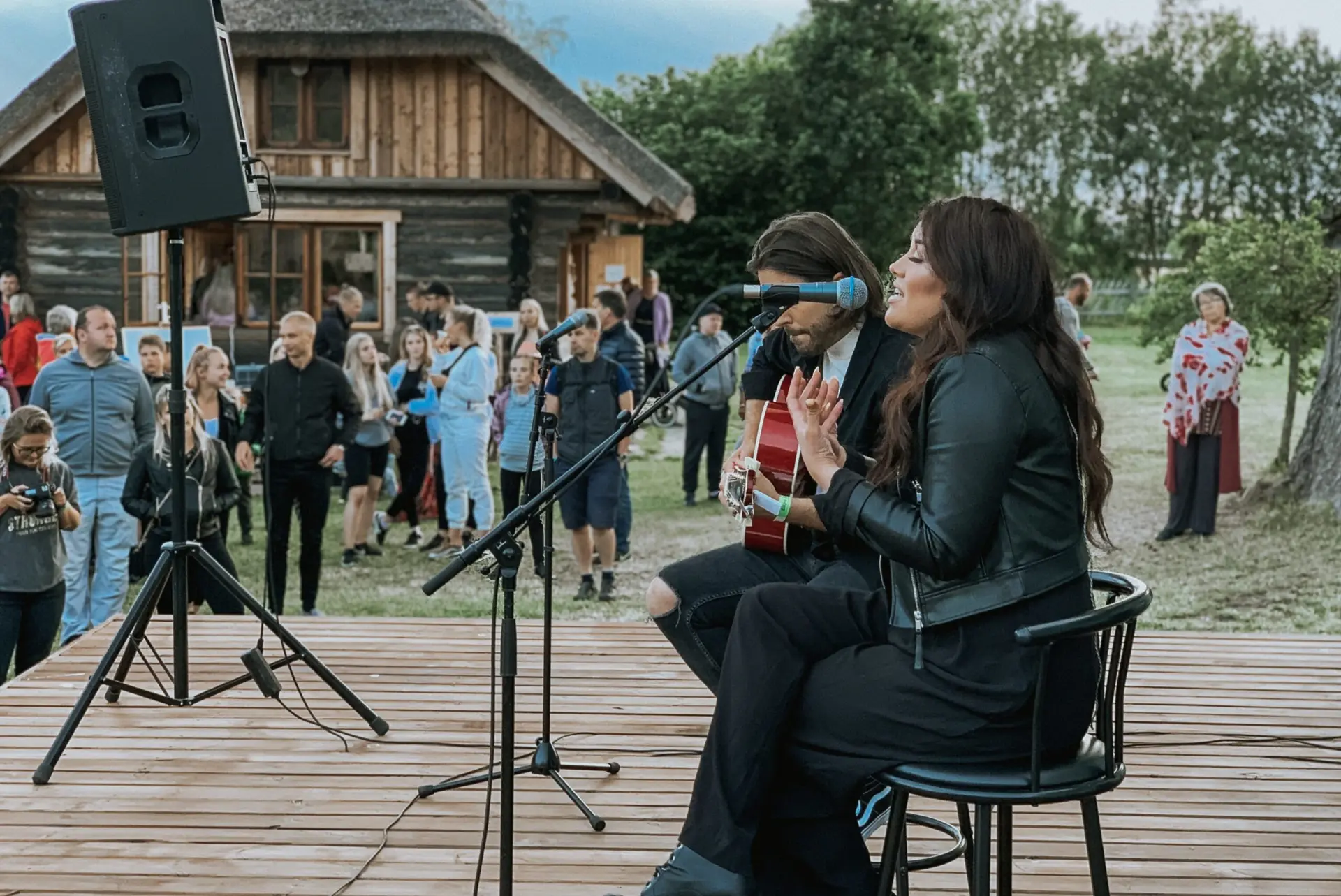 Live-muusika õues